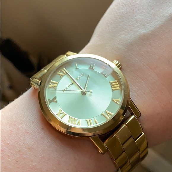 Michael Kors All Gold Watch main image 4